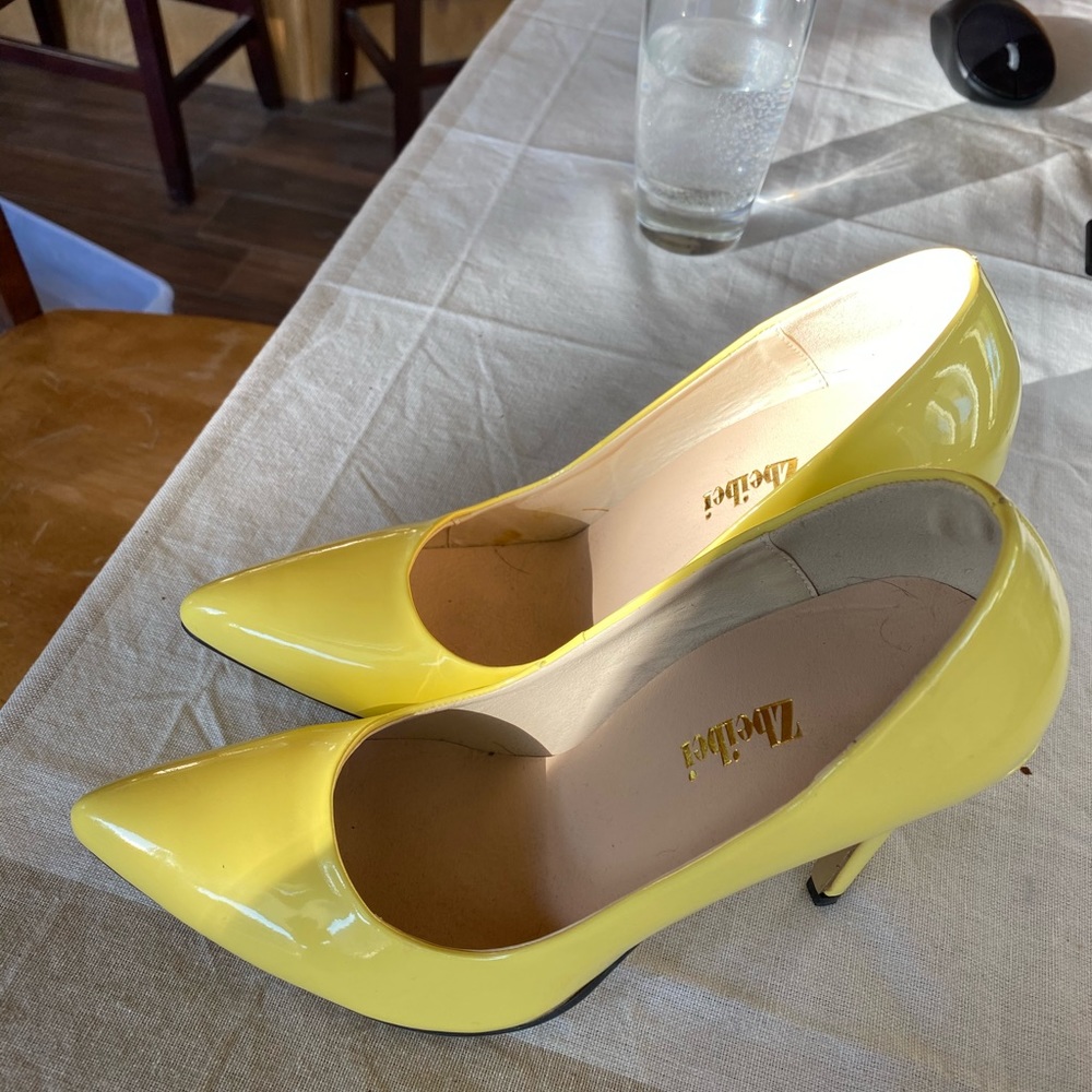 Pale yellow heels